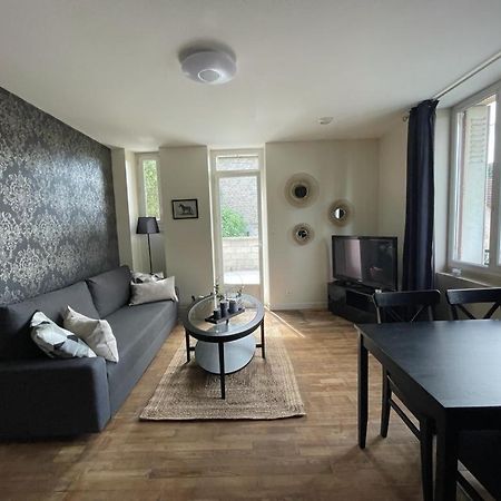 Brive Terrace Retreat: Central Comfort with Free Parking Exterior photo